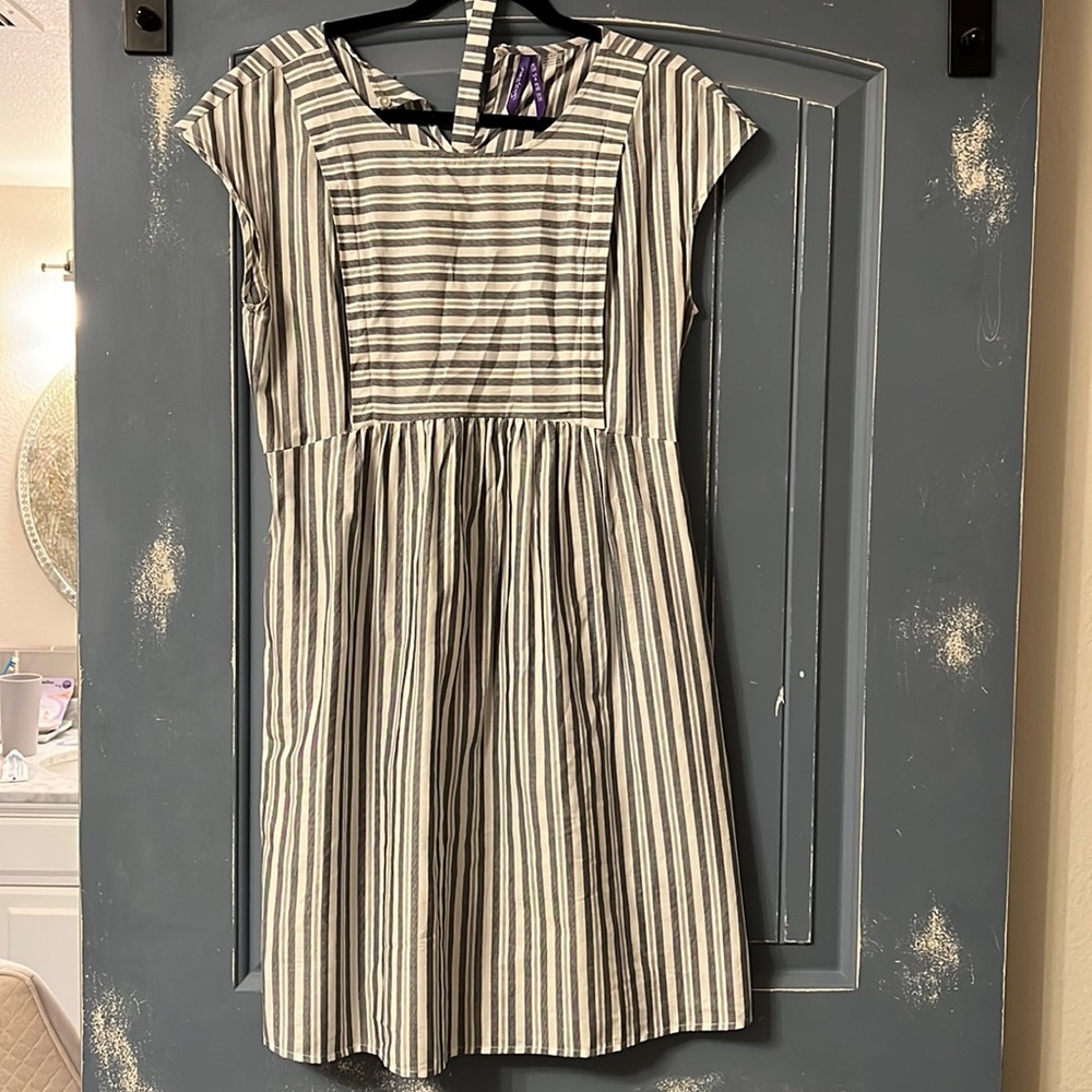 Seraphine maternity and nursing dress